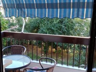 Се издава Стан во  нас Центар - Универзална