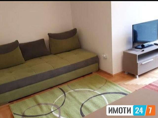 Се издава Стан во  нас Центар - Универзална