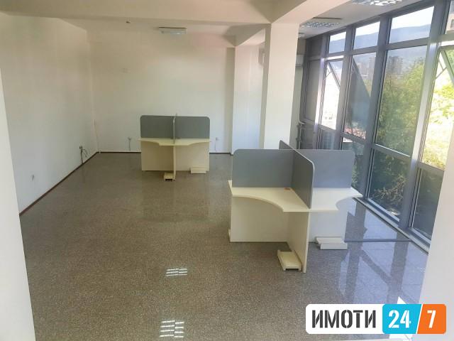 Се издава Деловен простор во  нас Центар