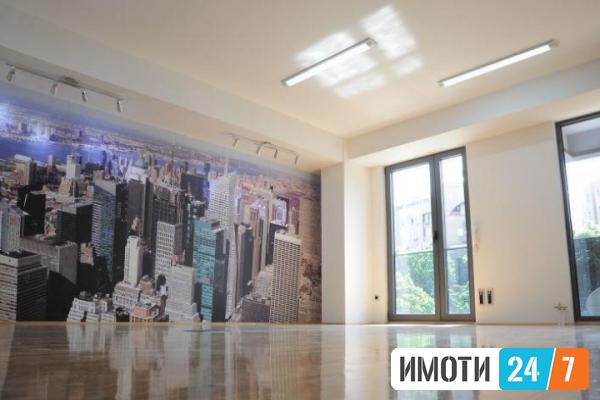Rent Office space in   Centar