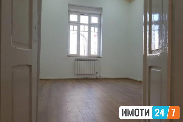 Rent Office space in   Centar