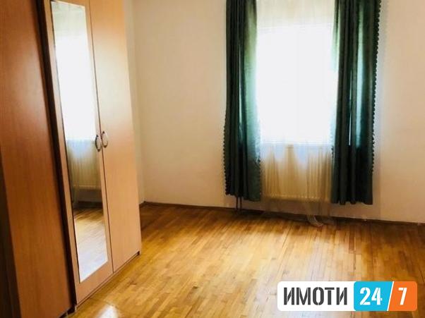 Се издава Куќа во  нас Влае