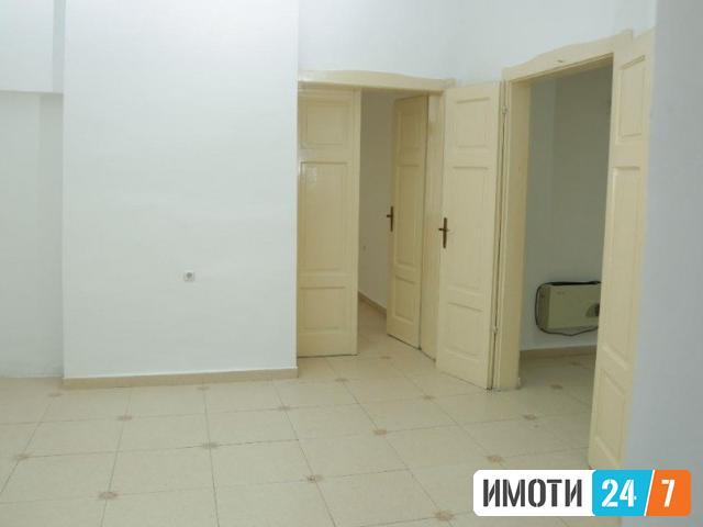 Rent Office space in   Centar