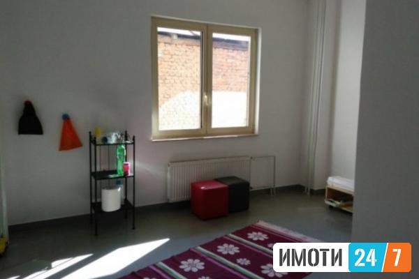 Rent Office space in   Centar