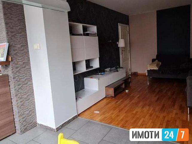 Урбан Ливинг продава 4 собен стан во Карпош 1