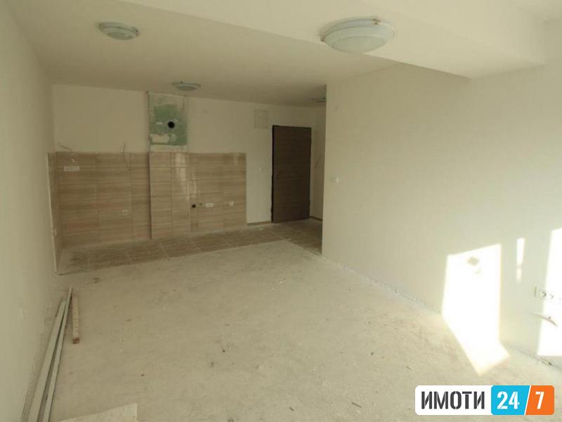 УРБАН ЛИВИНГ продава празен стан 37м2 во Мичурин