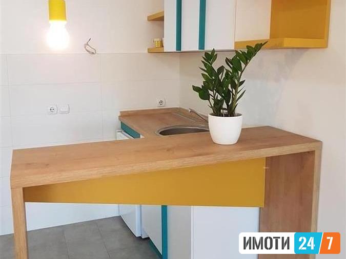 УРБАН ЛИВИНГ издава празен трособен стан во Карпош 1