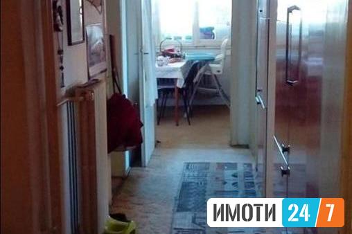 УРАБ ЛИВИНГ продава стан 76 м2 во Острово-Аеродром