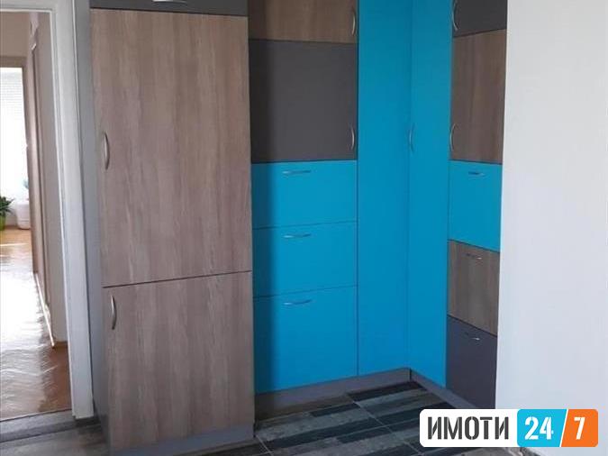Урбан Ливинг продава трособен стан во Аеродром
