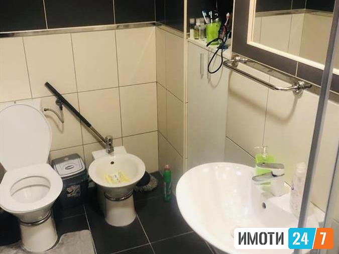 Се продава луксузен стан 93м2Центар