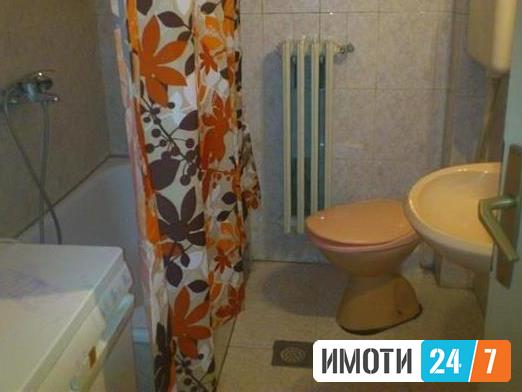 Се продава стан 71м2Центар Градски Зид
