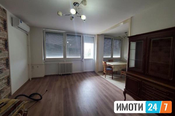 Се продава стан 92м2Центар
