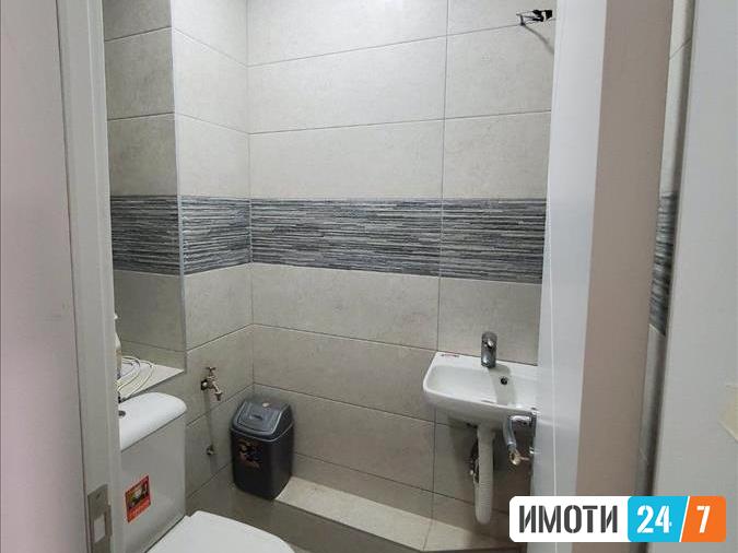 Се продава стан 92м2Центар