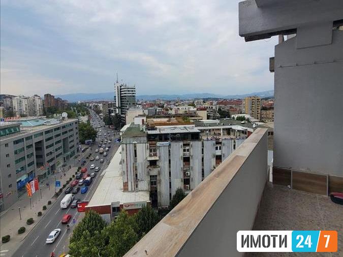 Се продава стан 92м2Центар