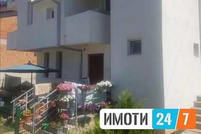 Се продава двосемејна-куќа 240м2Пинтија