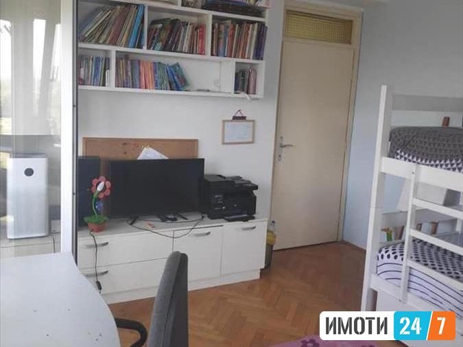 Se prodava stan 82m2Karpos 4