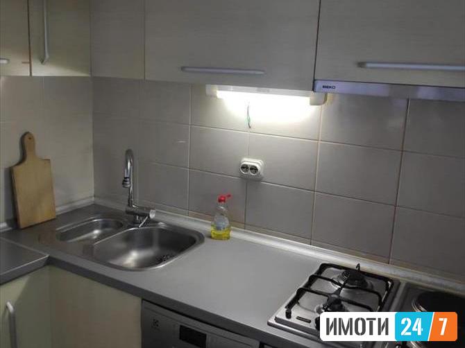 Se prodava stan 82m2Karpos 4