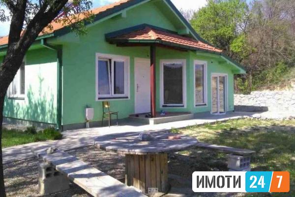 Се продава куќа 110м2Сопиште