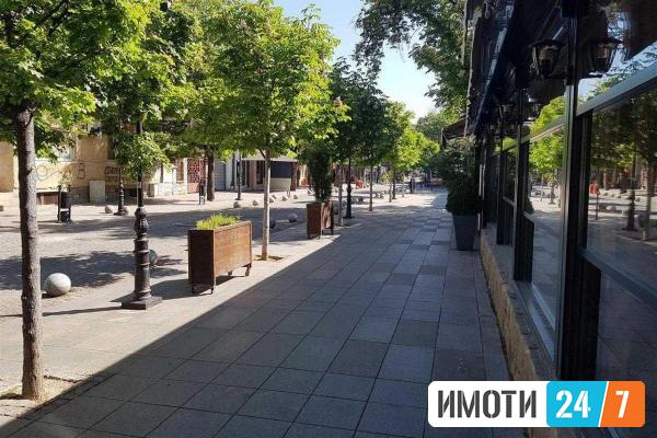 Се продава деловен простор 40м2 Одлична локација Дебар Маало