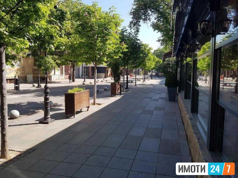 Се продава деловен простор 40м2 Одлична локација Дебар Маало