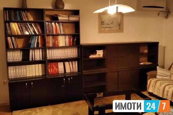 Се продава стан 79м2Ново Лисиче