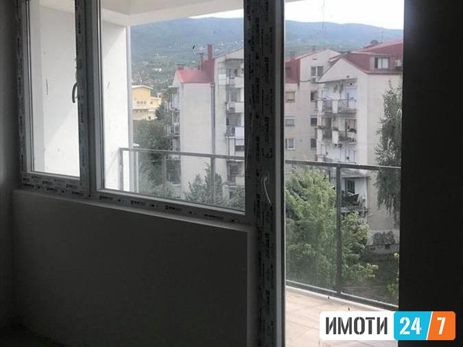 Се продаваат нови трособни станови Влае