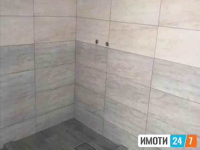 Се продаваат нови трособни станови Влае