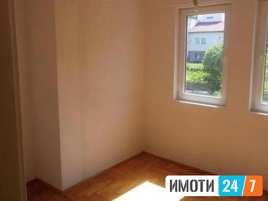Се продава одличен трособен стан 76м2Црниче