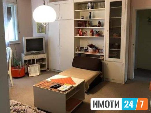 Се продава одличен стан 72м2Строг Центар