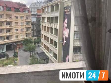 Се продава одличен стан 72м2Строг Центар
