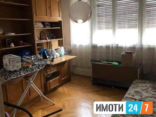 Се продава одличен стан 72м2Строг Центар