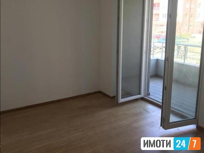 Се продава нов трособен стан 69м2Аеродром