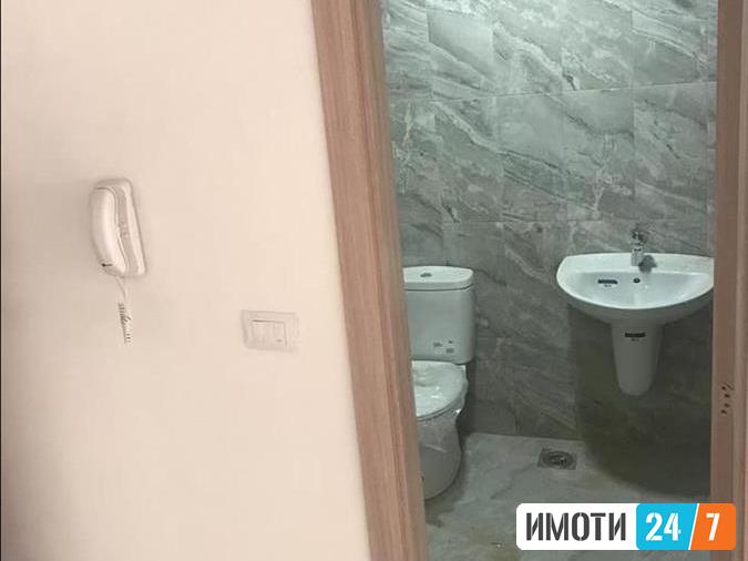 Се продава нов трособен стан 69м2Аеродром