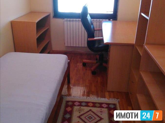 Се изнајмува кат од куќа 95м2Тафталиџе