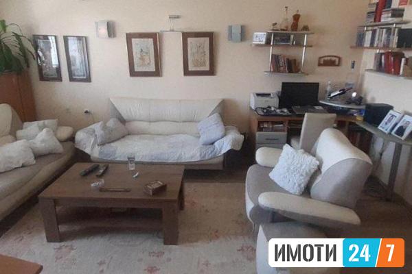 Се продава одличен трособен стан 64м2Кисела Вода