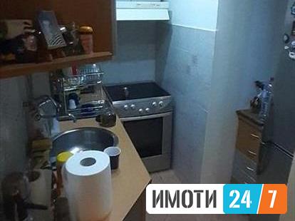 Се продава одличен трособен стан 64м2Кисела Вода