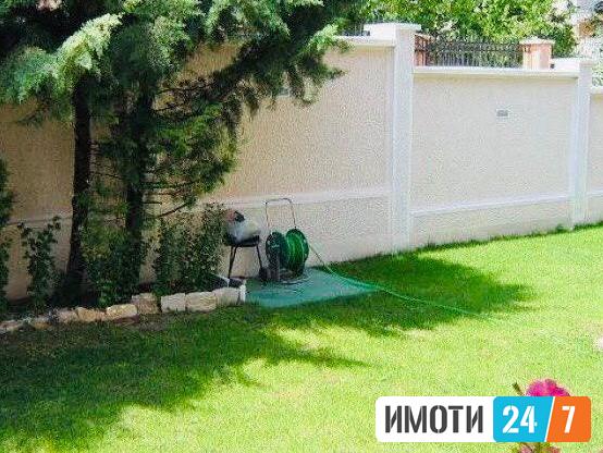 Се изнајмува луксузна куќа 270м2Црниче