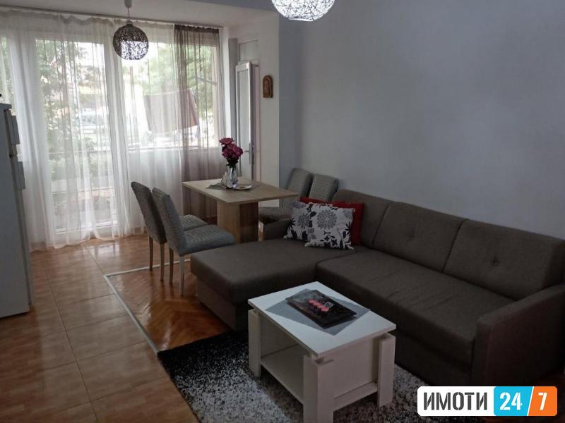 Се продава 4 собен стан 54м2Ченто