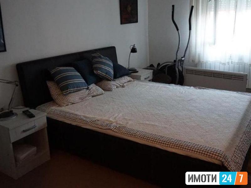 Се продава стан 85м2Маџари
