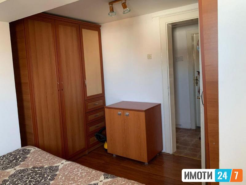 Се изнајмува двособен наместен станЦентар