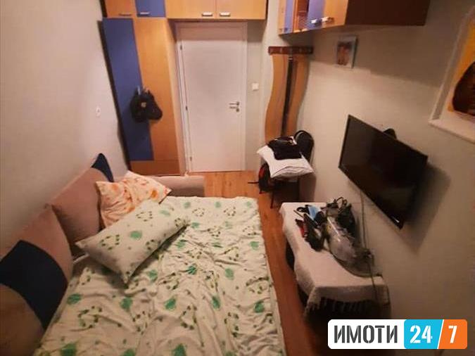 Се продава трособен стан 60м2Хром