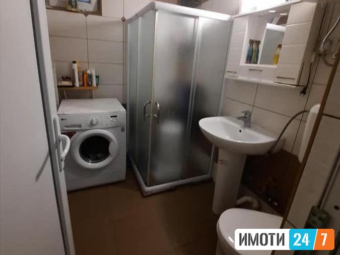 Се продава трособен стан 60м2Хром