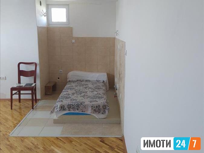 Се продава стан 36м2+ галеријаРузвелтова