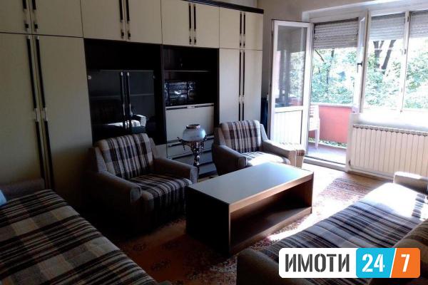 Се продава одличен стан 73м2Центар  деловен 