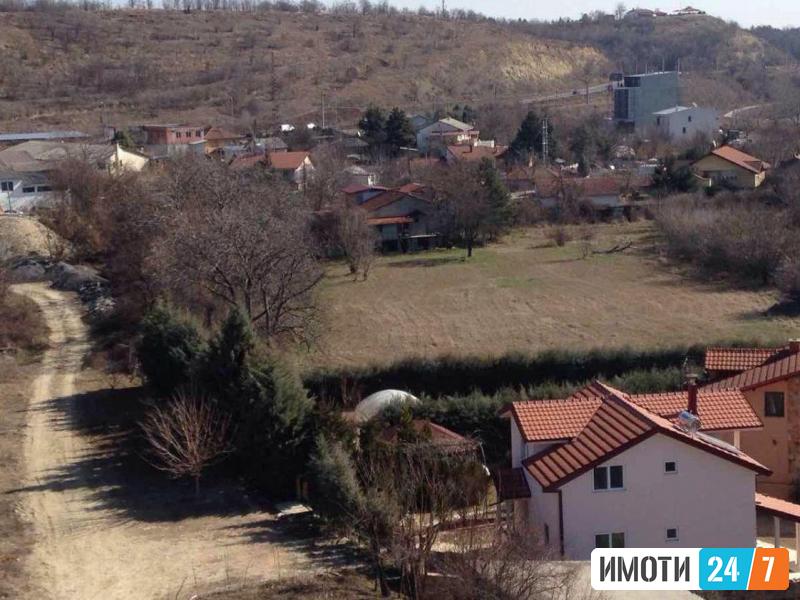 Se prodava gradezna parcela 3290m2Karpos ekstra lokacija