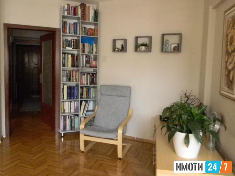 Се продава комфорен стан 120м2Козле