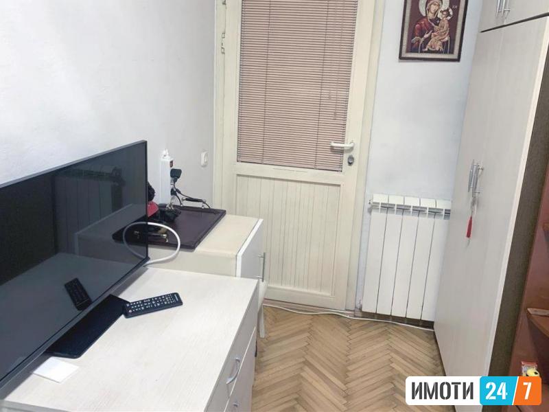 Се продава стан 80м2Автокоманда