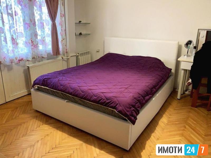 Се продава стан 80м2Автокоманда