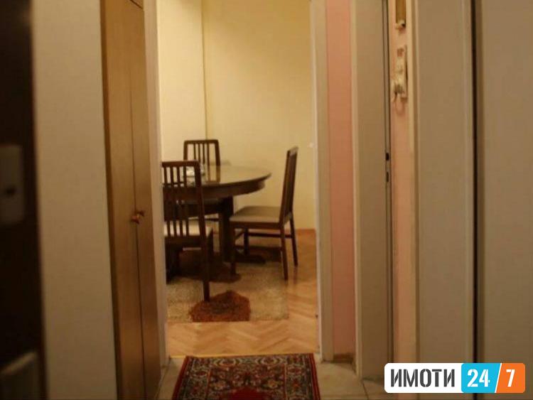 Се продава трособен стан 56м2Хиподром ПОВОЛНО
