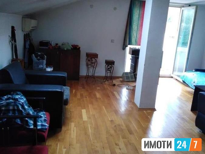 Се продаваат два дуплекси 151м2Козле